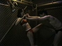 【素人金蹴り動画】局部を女性に蹴られる金蹴り映像