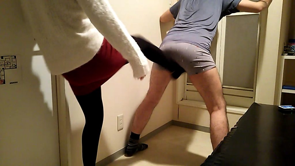 金蹴り地獄 HD【素人ドS女子大生】Ballbusting