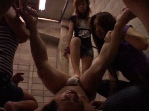 くすぐり  吉川ゆい 長瀬あずさ 若槻めい