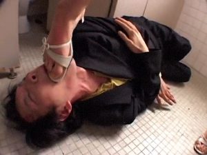 暴虐熟女  大越はるか 大友唯愛