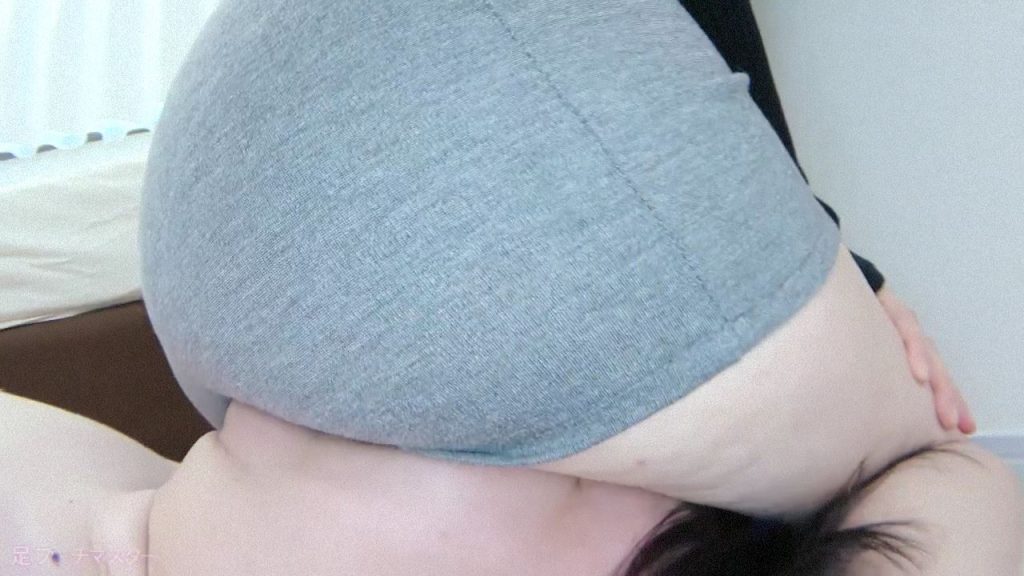 森ななこさんが変態M男を足責め射精！