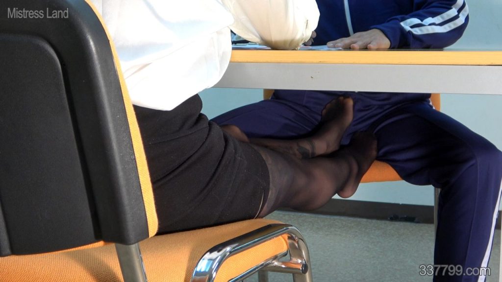 スレイブ再教育センターサド女教師スパルタ指導 4