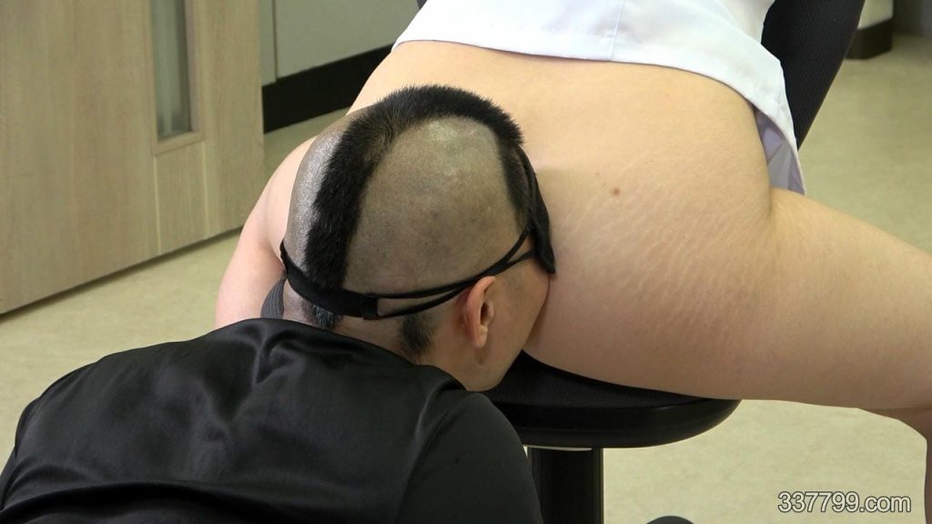 サド女医の屈辱クリニック 3